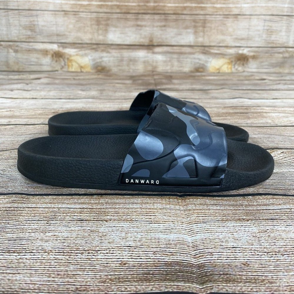 DANWARD Designer Camouflage Slide Sandals Men Size 8 Black Slip On Sandals - NEW